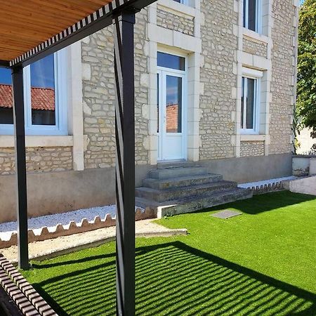 Appartement Lumineux Proche Futuroscope Jaunay-Clan Exterior foto