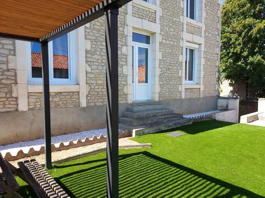 Appartement Lumineux Proche Futuroscope Jaunay-Clan Exterior foto